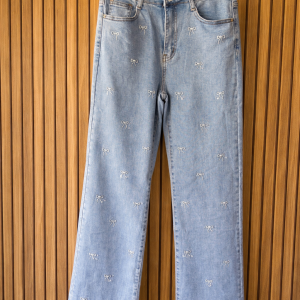 Pantalón vaquero lazos