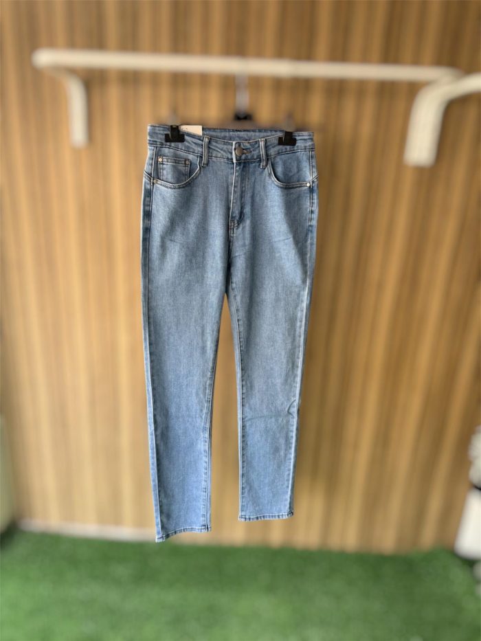 Pantalón vaquero básico