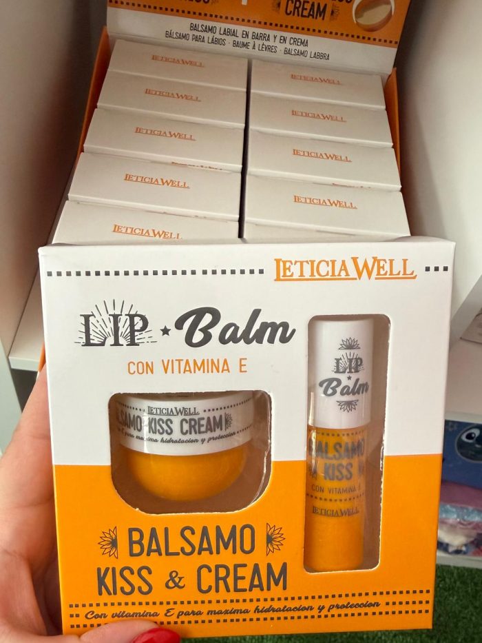 Bálsamo labial en barra y en crema