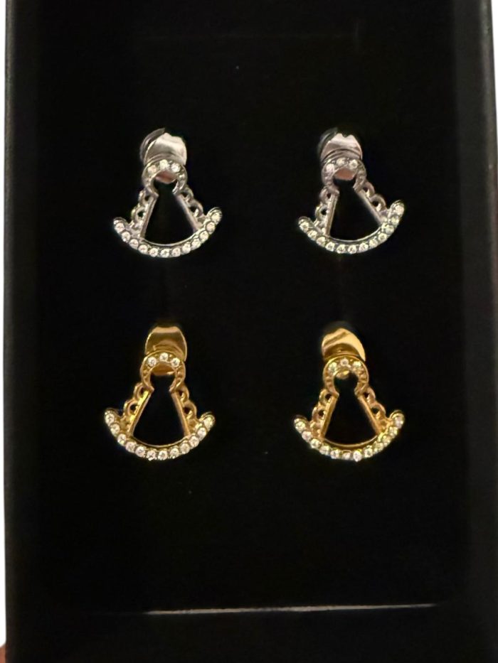 Pendientes silueta brillito Virgen del Rocío